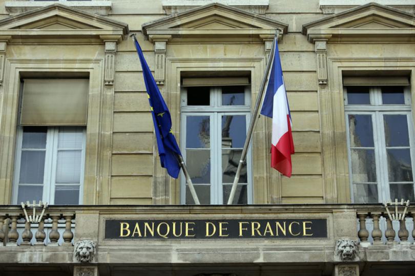 المركزي الفرنسي يخفض توقعات إجمالي الناتج المحلي خلال الربع الثاني من العام